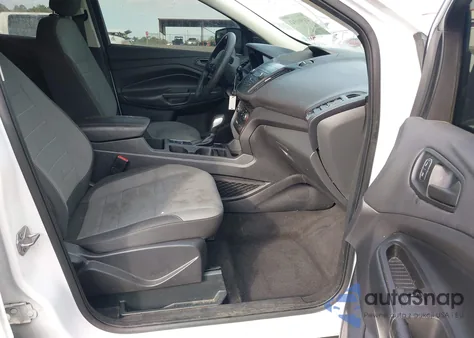 2019 Ford Escape S z USA, uszkodzony, nr VIN 1FMCU0F76KUB94871